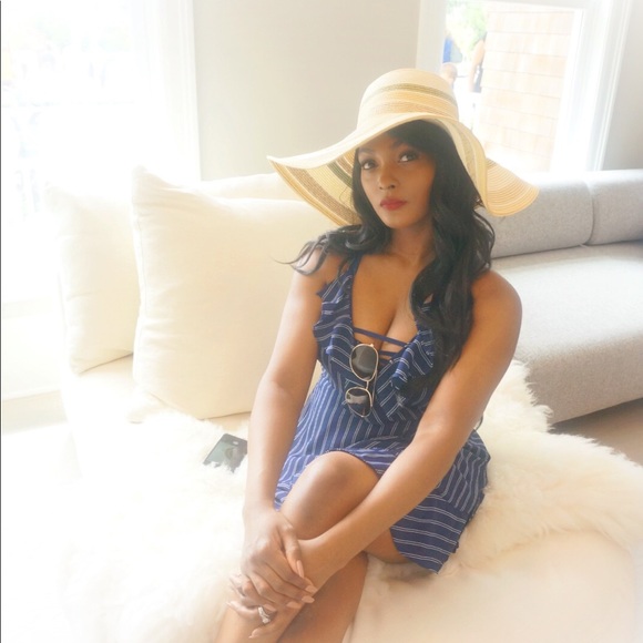 Meet your posher - Picture 4 of 7